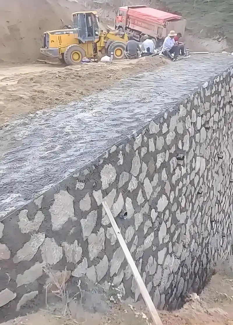 蚌埠边坡加固